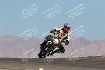 media/Oct-01-2023-SoCal Trackdays (Sun) [[4c570cc352]]/Turn 9 Set 2 (10am)/